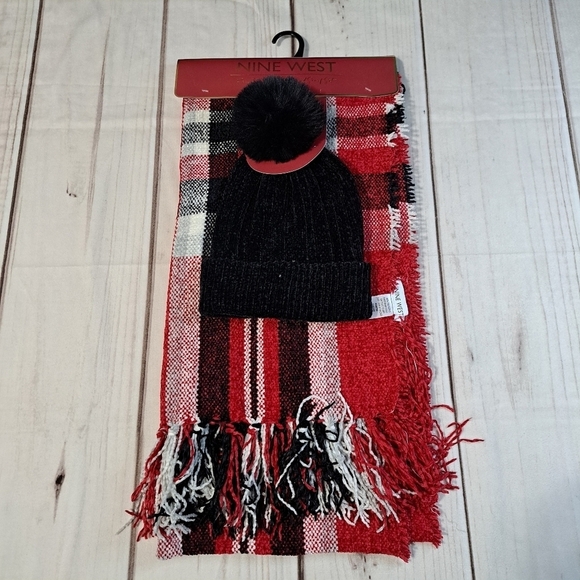 NINE WEST Scarf and Hat Set - Picture 1 of 8